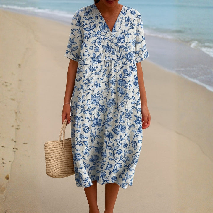 Magnolia - Vestido de Marfim Adornado com Acentos Florais em Azul Porcelana