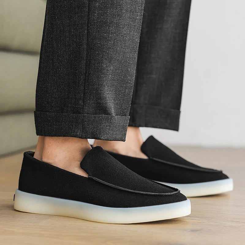 Mocassins de Negócio Clássicos em Camurça