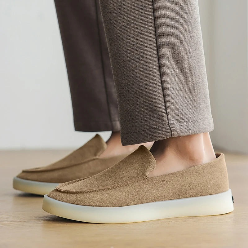 Mocassins de Negócio Clássicos em Camurça